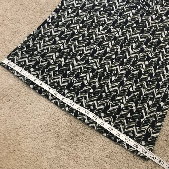 Jones New York Abstract Herringbone Pintuck Collar Sleeveless Blouse - Picture 13 of 15